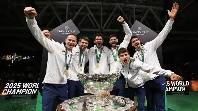 Italia lập hat-trick vô địch Davis Cup 2025